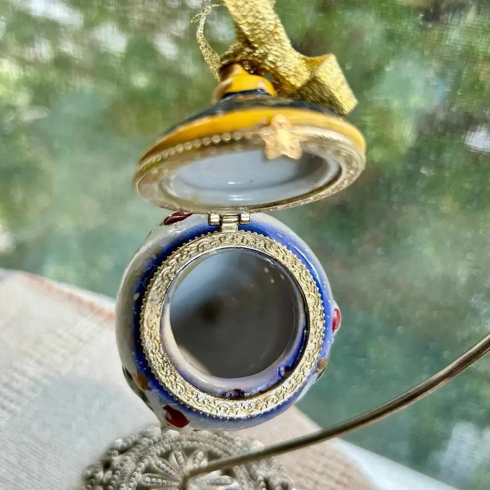 Unique Vintage these trinket